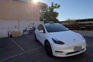 Tesla Y