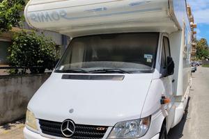 CAMPER RIMOR MERCEDES 67000 km 7 posti letto