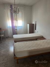 POSTO LETTO A STUDENTESSA