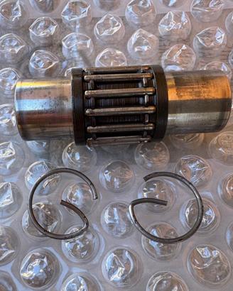 Spinotto pistone + gabbia rulli + anellini Cagiva