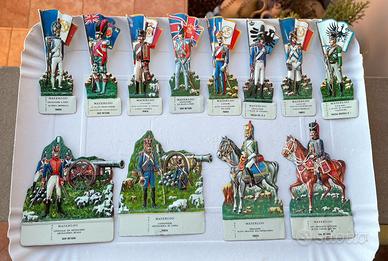 Soldatini in lamiera vintage