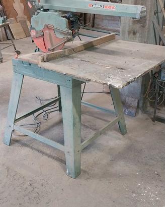 Sega circolare per legno braccio radiale DeWalt