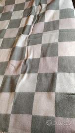 due coperte a quadri  per letti singoli 