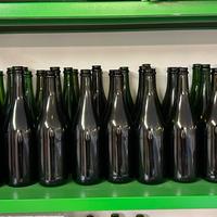 93 Bottiglie, taniche e tappatrice