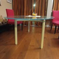 tavolo in cristallo 8 persone gambe color argento 