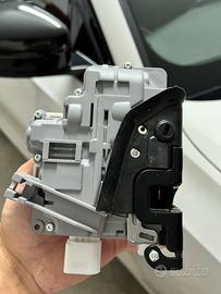 Serratura posteriore destra