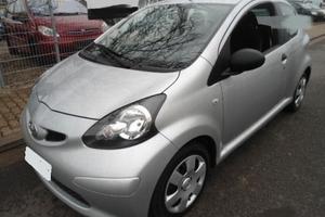 TOYOTA Aygo 1.0 68Cv VVT-i 3Pte "Unip/AC"