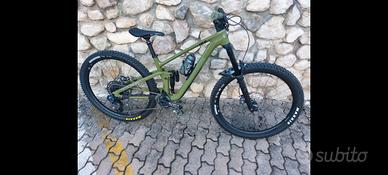 bicicleta enduro  cube