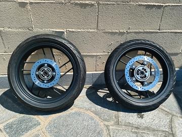 Gomme voge brivido 125r  una ant. e due post.
