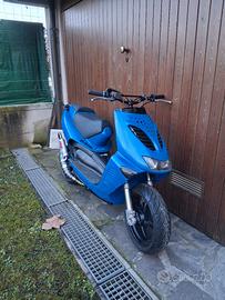 aprilia sr 