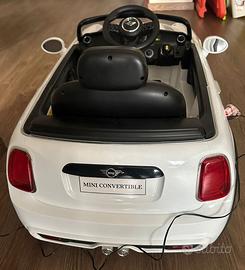 Mini Cooper elettrica per bambini