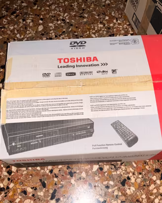 VIDEOREGISTRATORE  DVD TOSHIBA