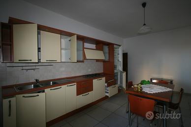 AP266 - Sinalunga appartamento con ingress