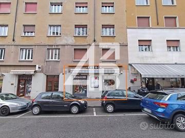 NEGOZIO - 118M² - P.ZZA TRA I RIVI 2/C ROIANO (TS)