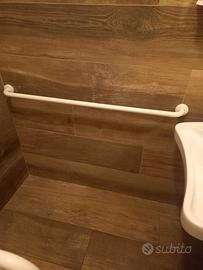 Bagno per disabili completo