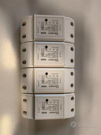 Lotto 4 Sonoff Basic + 2 Supporti Barra DIN