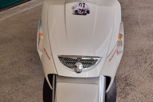 Aprilia scarabeo 300s 2009