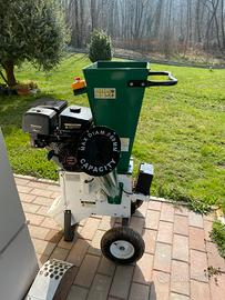Biotrituratore - cippatore per ramaglia
