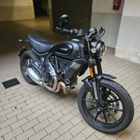 Ducati scrambler 800