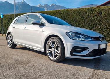 Volkswagen Golf 7.5 R-Line 2.0 TDI DSG 150 CV – Wh