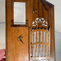 portafoto Liberty in massello dipinto e traforato.