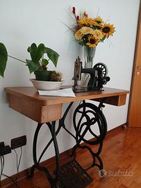 Macchina da cucire vintage