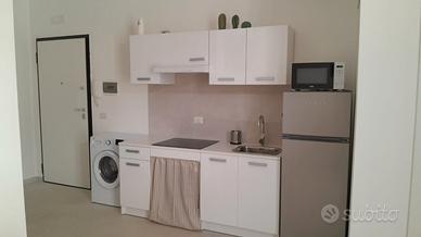 Luglio - margherita di savoia - casa vista mare