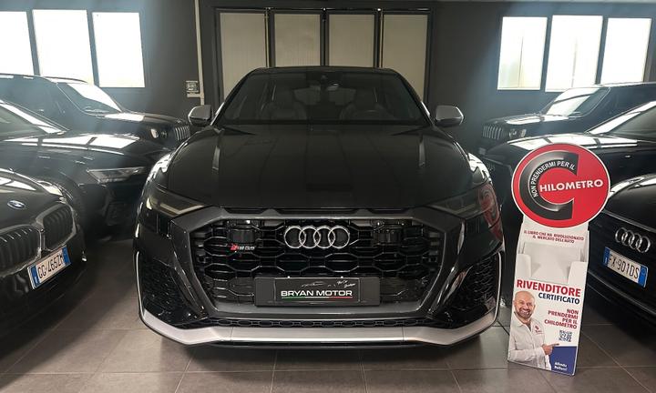 Audi Q8 RS TFSI V8 quattro tiptronic