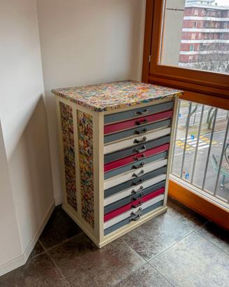 Cassettiera industriale vintage 12 cassetti