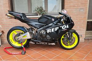 HONDA CBR 600rr pronto pista