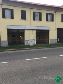 NEGOZIO A SAN VITTORE OLONA