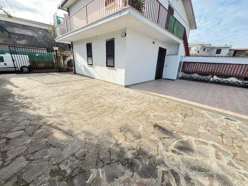 Laghetto: appartamento con ingresso indipendente