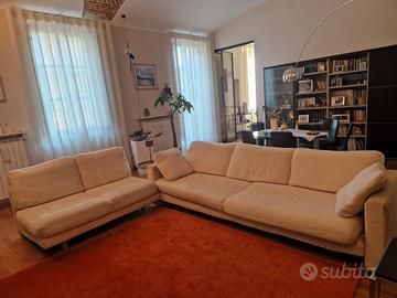 Gratis  2 Divani DEMA (Struttura Buona) - Rit