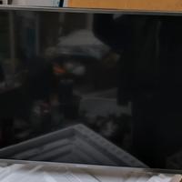 smart TV per pezzi di ricambio 