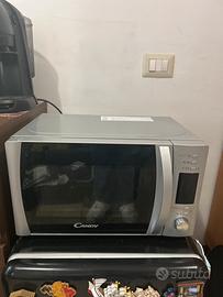 Candy Forno a Microonde con grill, 20 lt, 700w