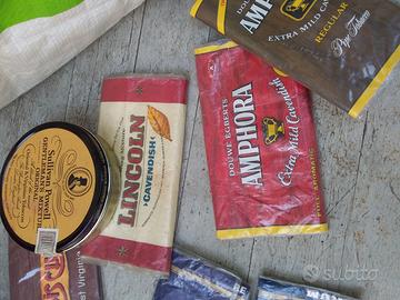 Scatole buste tabacco vuote