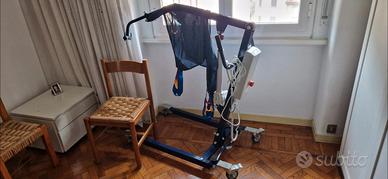 sollevatore elettrico per anziani / disabili