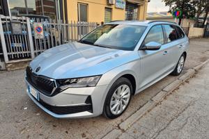 Skoda Octavia 2.0 TDI EVO SCR 150 CV DSG Wagon Exe