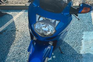 Honda  cbr 1100 xx