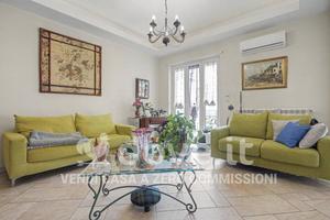 Appartamento di 91 m² con 3 locali a Napoli