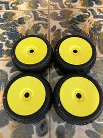 TRENI GOMME BUGGY 1/8