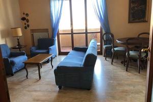 Appartamento di 140 m² con 4 locali e box auto a M