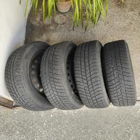 Gomme invernali con cerchi in ferro