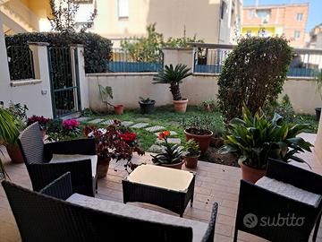 R.435 Elegante Appartamento con giardino Quartu