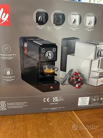 Macchina caffè illy