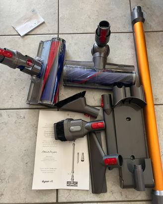 Accessori dyson v8