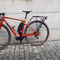 BMC Egravel Ebike a pedalata assistita