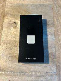 Samsung Galaxy Flip 5