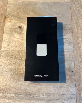 Samsung Galaxy Flip 5