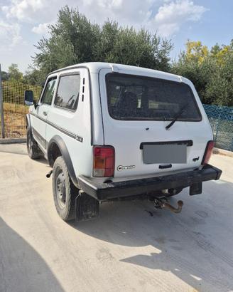 Lada Niva 1.7 benzina gpl